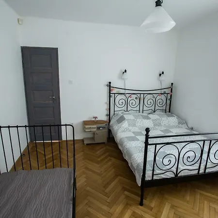 Vendeghaz Az Evezohoez 아파트