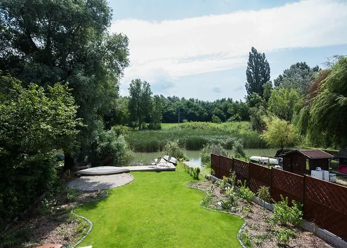 Διαμέρισμα Vendeghaz Az Evezohoez *